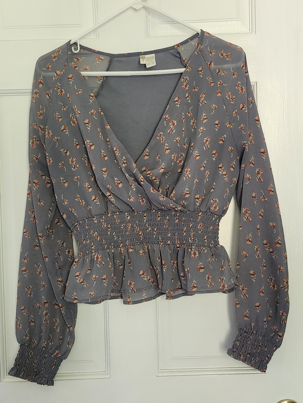 Medium Japna Floral Long Sleeve Blouse